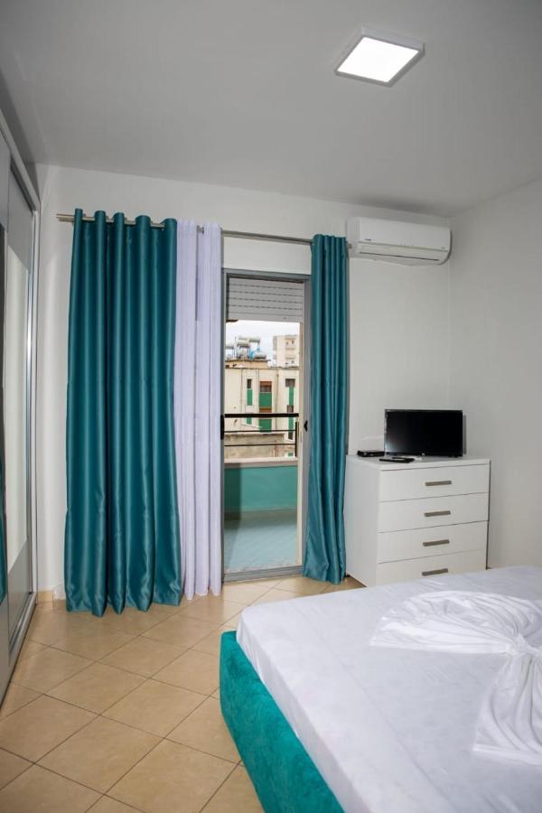 Colombo'S Apartment Vlore Luaran gambar